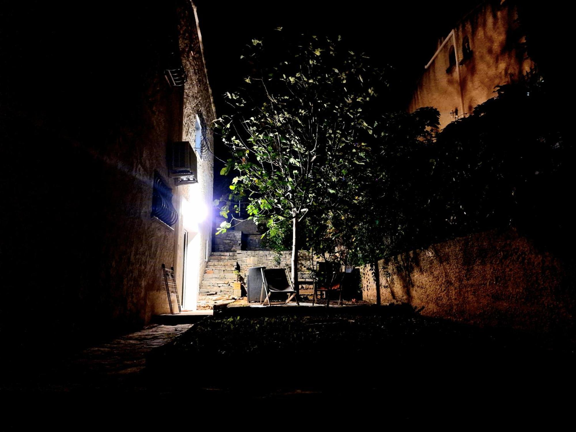 Studio Au Bas Des Cretes En Bas De Villa A La Ciotat Proche De La Mer Et De Marseille Buitenkant foto